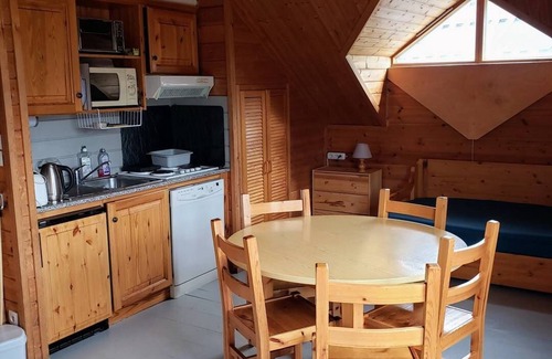 Saint-Jean-d'Arves Apartment | Apartment near ski slopes and ski school