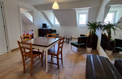 Saint Joseph/Mittelharth Apartment | Apartment near city center with free private parking