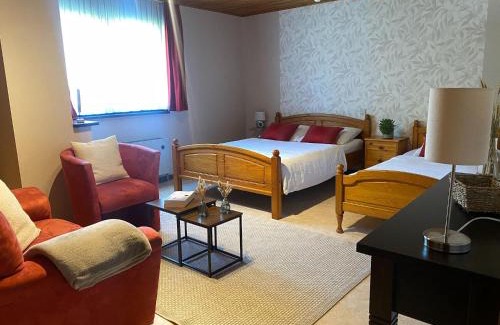 Nidrum Apartment | Apartment near forest in Nidrum