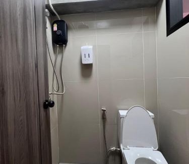 Nong Chaeng Apartment | Apartment near Khlong Bang Luang