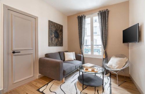 Plaisance Apartment | Apartment near Porte de Versailles