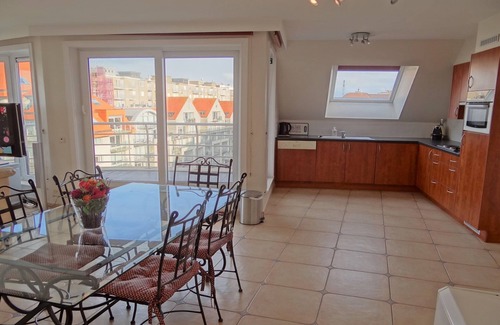 Nieuwpoort-Bad Apartment | Apartment Nieuwpoort with Stunning Sea Views