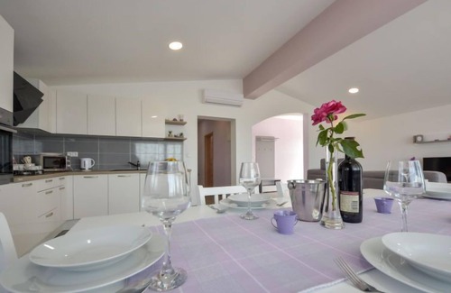Krusevo Apartment | Apartment Nina by Interhome