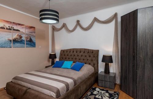 Hodilje Apartment | Apartment Nina & Kate - Comfort One Bedroom Apartment with Terrace and Sea View