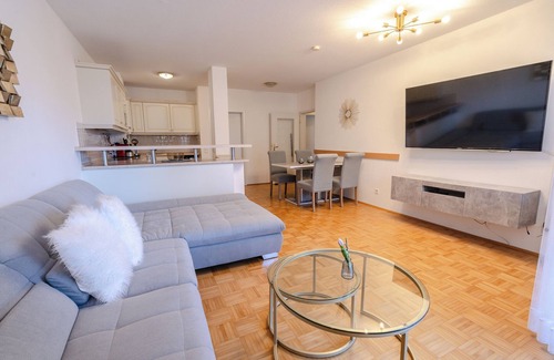 Gmain Apartment | Apartment no. 18 - 4 persons, 98sqm, 3 bedrooms, 2 bathrooms, terrace