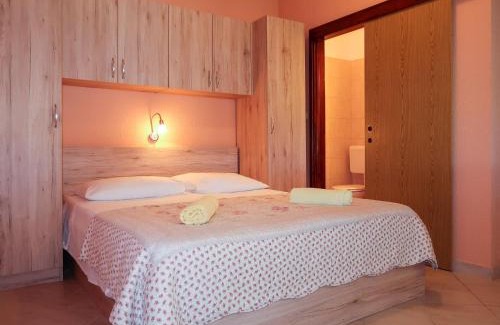 Barbat na Rabu Apartment | Apartment Noa by Interhome
