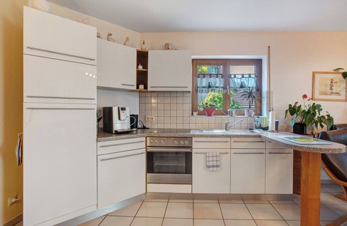 Adelhausen Apartment | Apartment 'Nussbäumle' with Private Terrace, Shared Garden and Wi-Fi