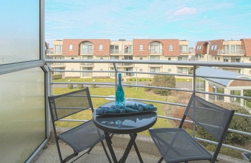 Bredene Apartment | Apartment Oase by Interhome