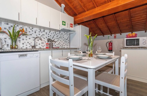Ponta Delgada Apartment | Apartment "Oásis Fonte Grande 3" with Sea View, Terrace & Wi-Fi