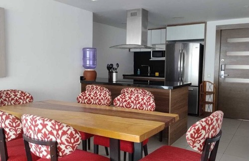 Manta Apartment | Apartment Ocean Side View Poseidon Building