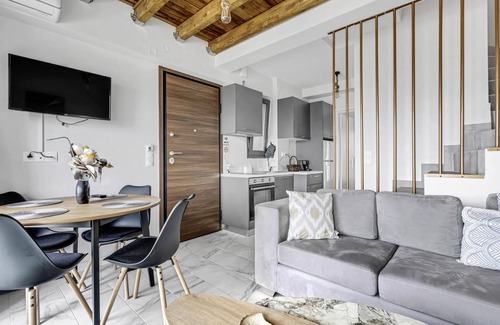 Nikiana Apartment | Apartment 'Oceanida' with Sea View, Wi-Fi and Air Conditioning