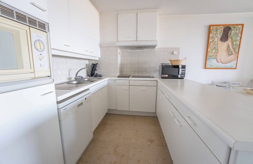 Oostduinkerke-Bad Apartment | Apartment on Beach near Town Center