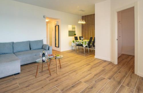 Sitio de Calahonda Apartment | Apartment on Beach Mijas