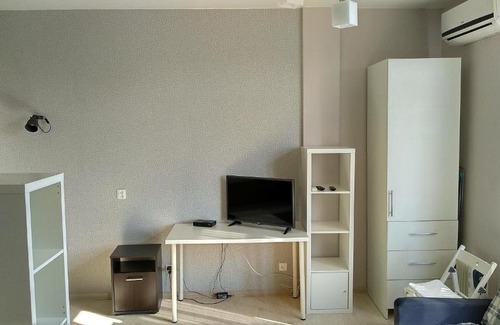 Verkhne-Imeretinskaya Bukhta Apartment | Apartment on Pereletnaya 12