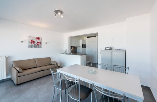 Koksijde-Bad Apartment | Apartment on Sea Wall with Stunning Views