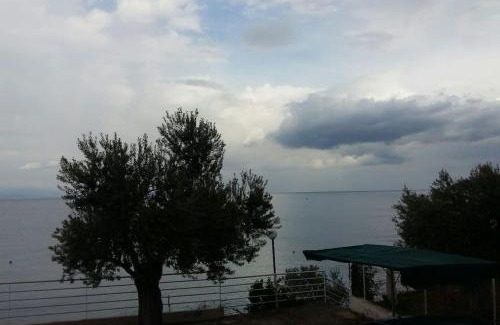Kefalari Apartment | Apartment on the beach