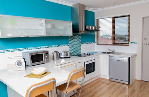 Fremantle Apartment | Apartment on Wray Avenue 3