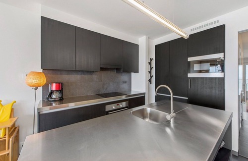 Koksijde-Bad Apartment | Apartment on Zeedijk with Sea View