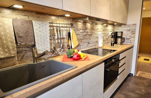 Titisee-Neustadt Apartment | Apartment 'Oskar' with Mountain View, Shared Garden and Wi-Fi