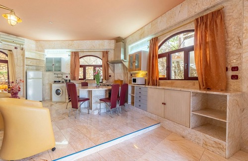 Gaios Apartment | Apartment 'Paco's Resort Family Villa 11' with Sea View, Wi-Fi and Air Conditioning
