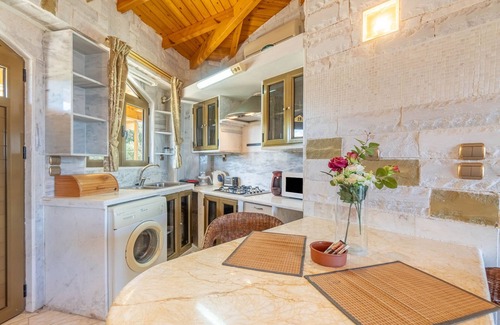 Katsimatika Apartment | Apartment 'Paco's Resort Luxury Villa 19' with Sea View, Wi-Fi and Air Conditioning