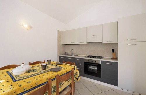 Stellanello Apartment | Apartment 'Pana La Taggiasca' with Mountain View