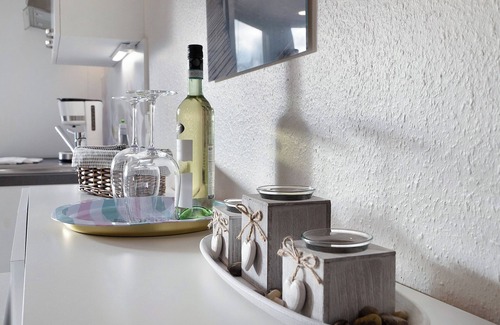 Laboe Apartment | Apartment 'Panorama 8' with Sea View, Balcony and Wi-Fi