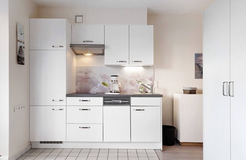 Laboe Apartment | Apartment 'Panorama 8' with Sea View, Balcony and Wi-Fi