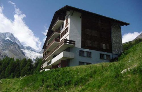 Arolla Apartment | Apartment Panorama