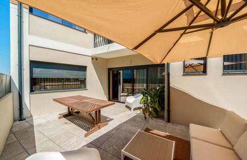 Centro / Baixa Villa | Apartment Pantaleon - Five Bedroom Villa, Sleeps 8
