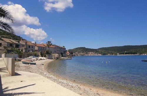 Vis Apartment | Apartment Pečarević - a holiday with a stunning view