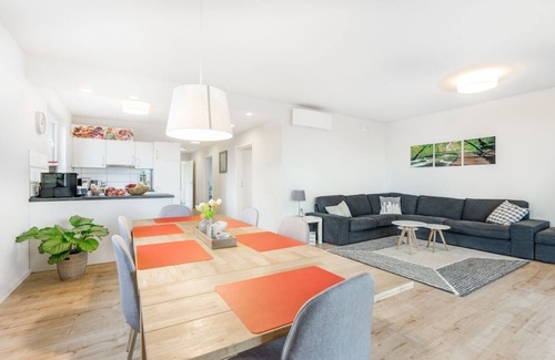 Nickenich Apartment | Apartment Pellenzblick ground floor 92 m²