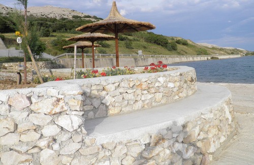 Dinjiska Apartment | Apartment Perla 7-island Pag seafront