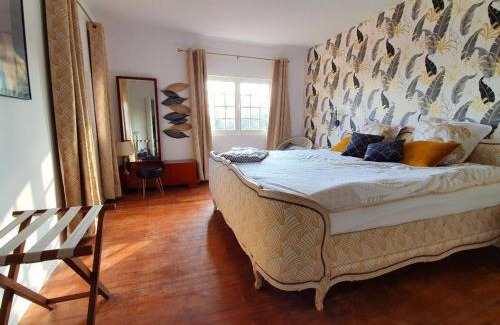 Chateauneuf-Grasse House | Apartment Picasso in large park with heated pool