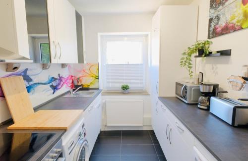 Celle Apartment | Apartment Pietsch - 6 Personen-3 Schlafzimmer- Boxspringbetten- Smart TV- Balkon- Zentral