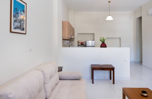 Kos Apartment | Apartment 'Port House' with Sea View, Wi-Fi and Air Conditioning
