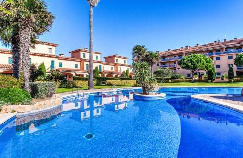 Pals Apartment | Apartment Port Pals A III by Interhome
