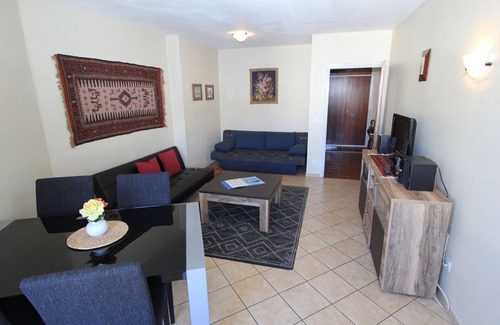 Locarno Apartment | Apartment practically on the lake promenade in a central and sunny location
