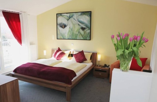 Rheinbreitbach Apartment | Apartment-Private Bathroom-Garden view-Terrasse
