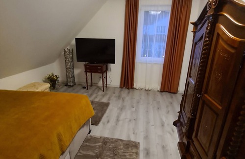 Bad Salzuflen Apartment | Apartment-Private Bathroom-Dachgeschoss