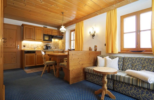 Ruhpolding Apartment | Apartment Puppenstübchen, 53sqm, with balcony, kitchenette, WLAN
