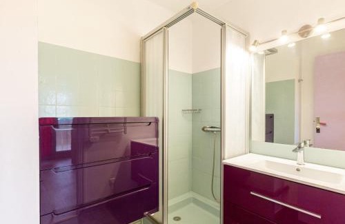 Meschers-sur-Gironde Apartment | Apartment Résidence Le Centre by Interhome