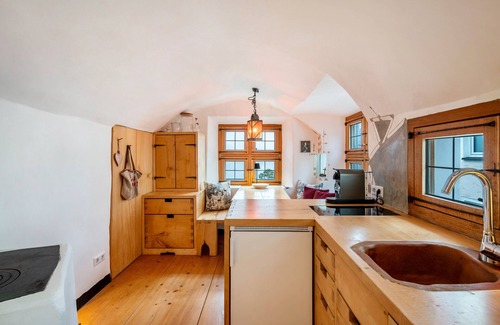 Ebersberg District Apartment | Apartment 'Rathausgasse' with Balcony and Wi-Fi