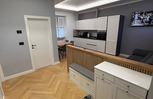 Setteville Apartment | Apartment 'Relax House' with Private Garden, Wi-Fi and Air Conditioning