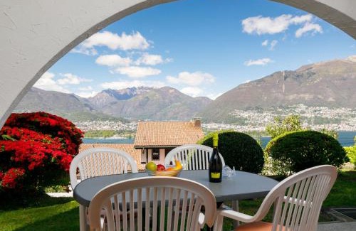 Piazzogna Apartment | Apartment Residence Miralago - Utoring Apt- A4 by Interhome