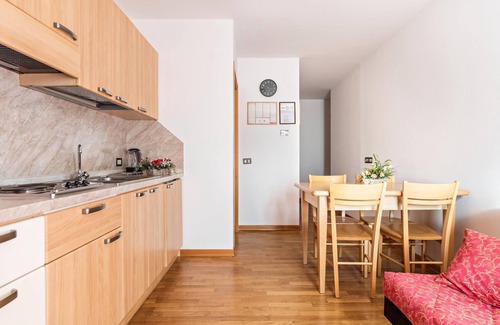 Carisolo Apartment | Apartment "Residence Park Imperator Trilocale 1" with Mountain View, Garden & Wi-Fi