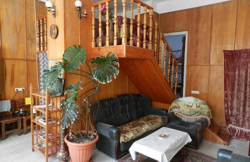 Tbilisi Apartment | Apartment Retro