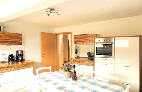 Mainz-Bingen Apartment | Apartment 'Rheinhessen Mit 60qm' with Wi-Fi