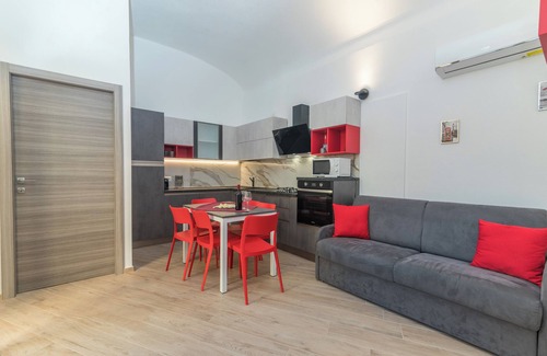 La Maddalena Apartment | Apartment 'Rifla Vacanze' with Terrace & Wi-Fi