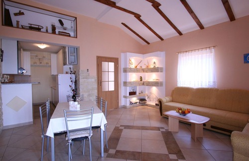 Polje Apartment | Apartment Rogic-Polje (35983-A1) - Silo - island Krk